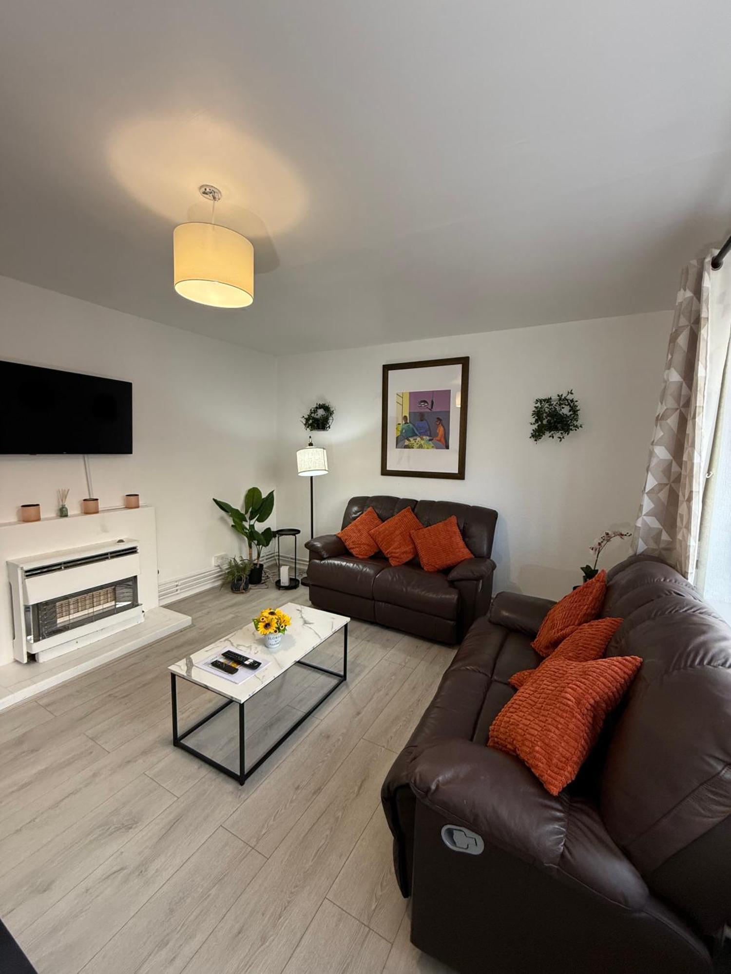 3 Bedroom Flat In Wandsworth Londra