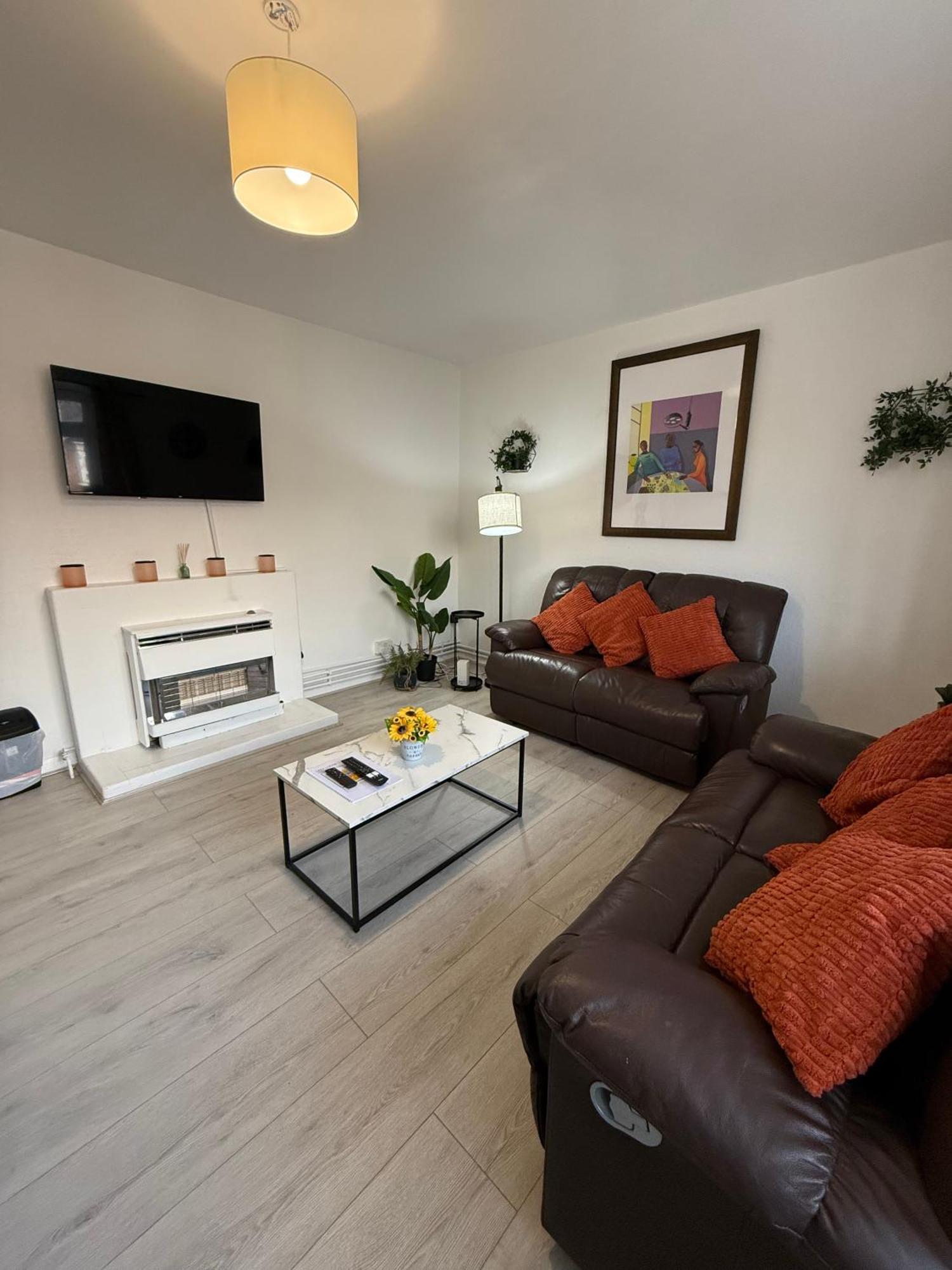 3 Bedroom Flat In Wandsworth Appartamento Londra